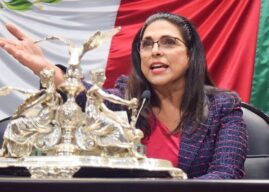 Marcela Guerra pedirá ante la UIP que Corte Internacional de Justicia adopte el español como idioma oficial