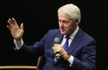 Dice Clinton en México que la IA le “preocupa” y le da “esperanza” a la vez