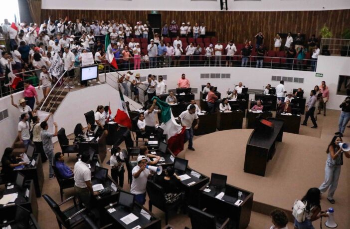 Avalan los congresos estatales de México la Reforma Judicial de AMLO