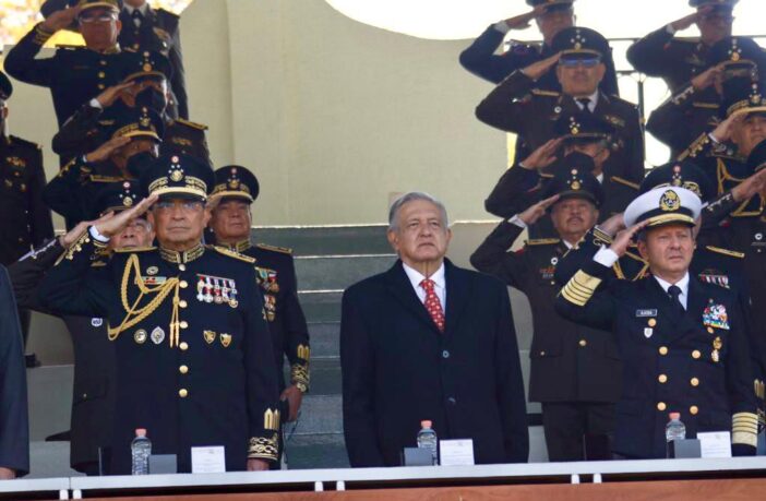 Visita AMLO el Heroico Colegio Militar; Sheinbaum se dirige a las Fuerzas Armadas