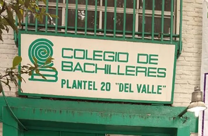 Enfrentamiento afuera del Colegio de Bachilleres 20 deja al menos dos heridos