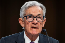 FED: “Es muy pronto para decir cuál es la política monetaria apropiada” por aranceles