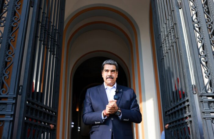 Maduro pide retirar la nacionalidad a quien llame a una invasión extranjera