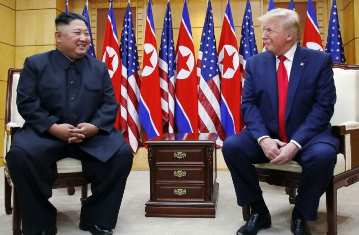 Trump dice estar dispuesto a reunirse con el líder norcoreano Kim Jong-un en gira asiática