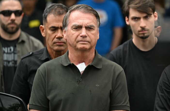 Defensa de expresidente brasileño Bolsonaro apela condena a 27 años de cárcel