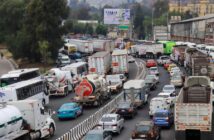 Protestas de piperos en la México-Pachuca generan caos vial
