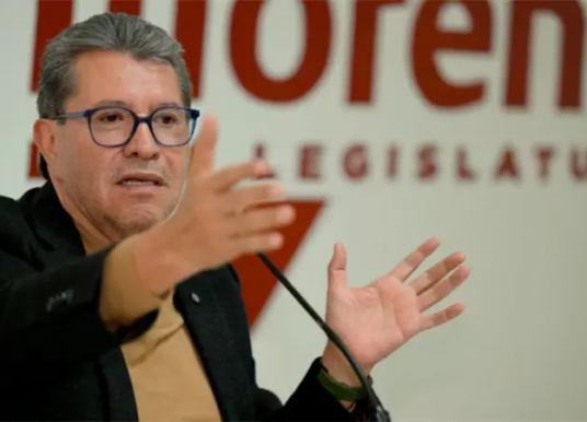 Monreal exhorta a Sansores a respetar división de poderes en Campeche