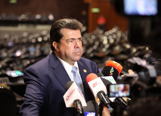 LA REDUCCIÓN LABORAL NO ES UNA MEDIDA IMPROVISADA, SINO PARA ORGANIZAR MEJOR EL TRABAJO.