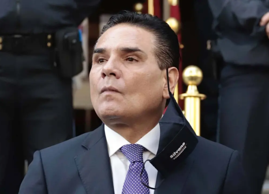 Solicita FGR extradición de colaboradores de Silvano Aureoles